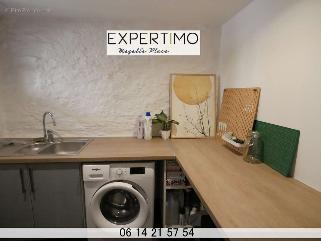 CHARMANTE et GRANDE maison de village en pierres de 90m2 avec terrasse et dépendances - photo 11
