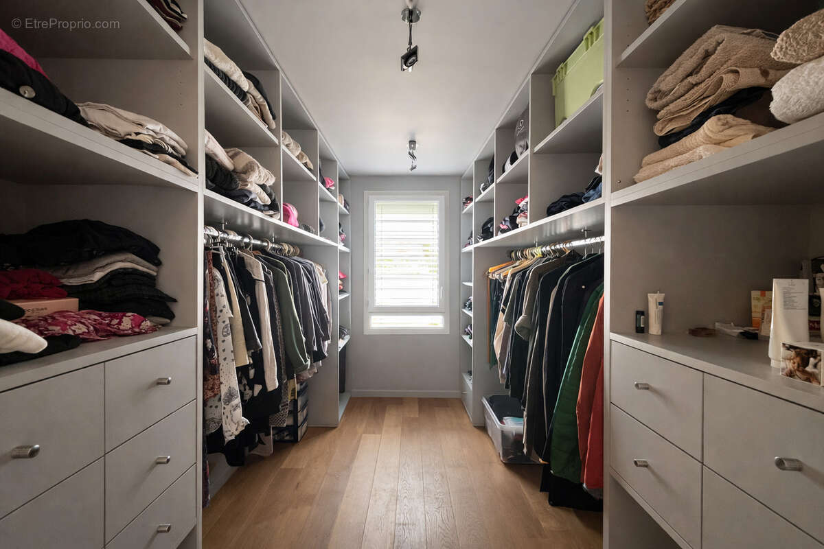 Appartement à CRAPONNE
