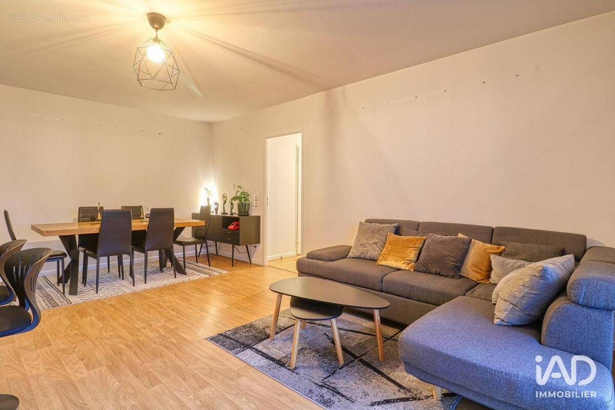 Photo 1 - Appartement à SAINT-OUEN-L'AUMONE