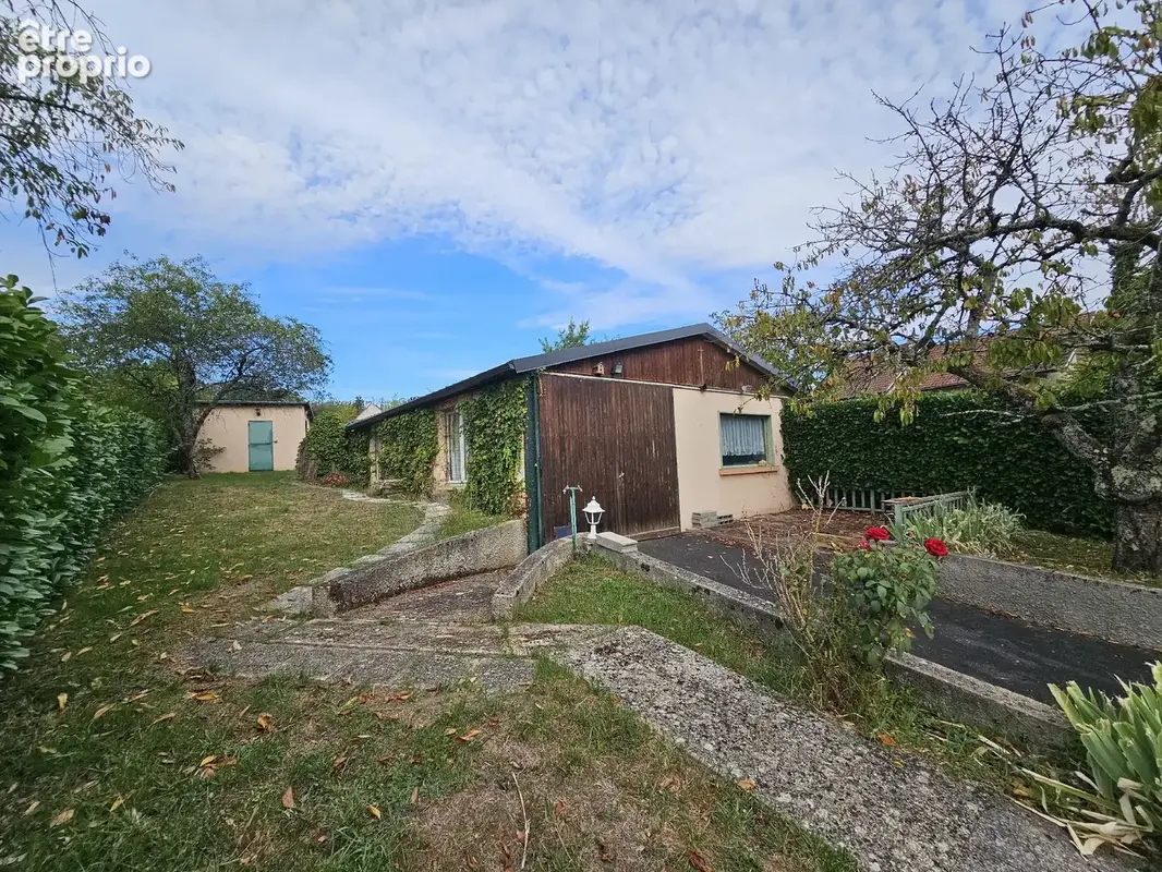 Creuzier le vieux 106 m2 dependance et piscine hors sol - photo 6
