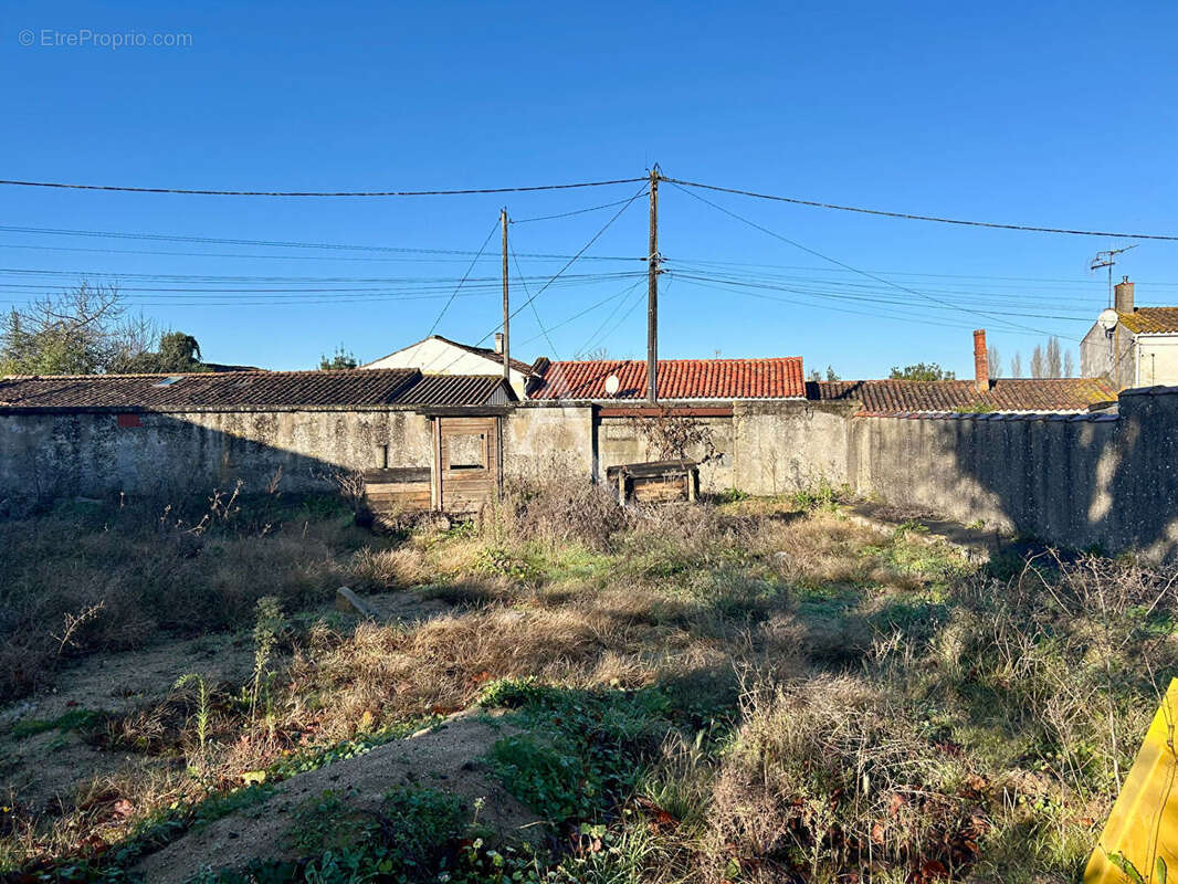Maison à L'ILE-D'ELLE