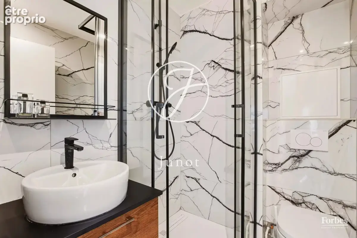 Paris 16e - RUE DES SABLONS / MEXICO - Studio - 33,73m² Carrez - Coin nuit - Balcon - photo 10