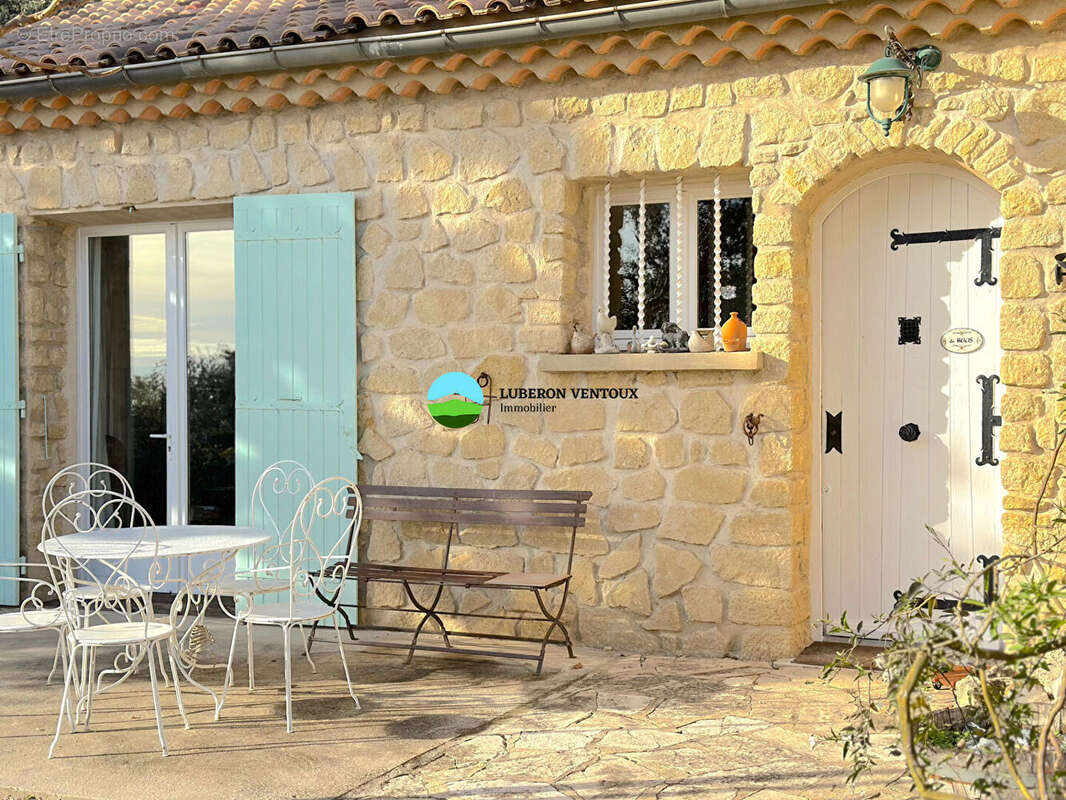 Maison à LE BARROUX