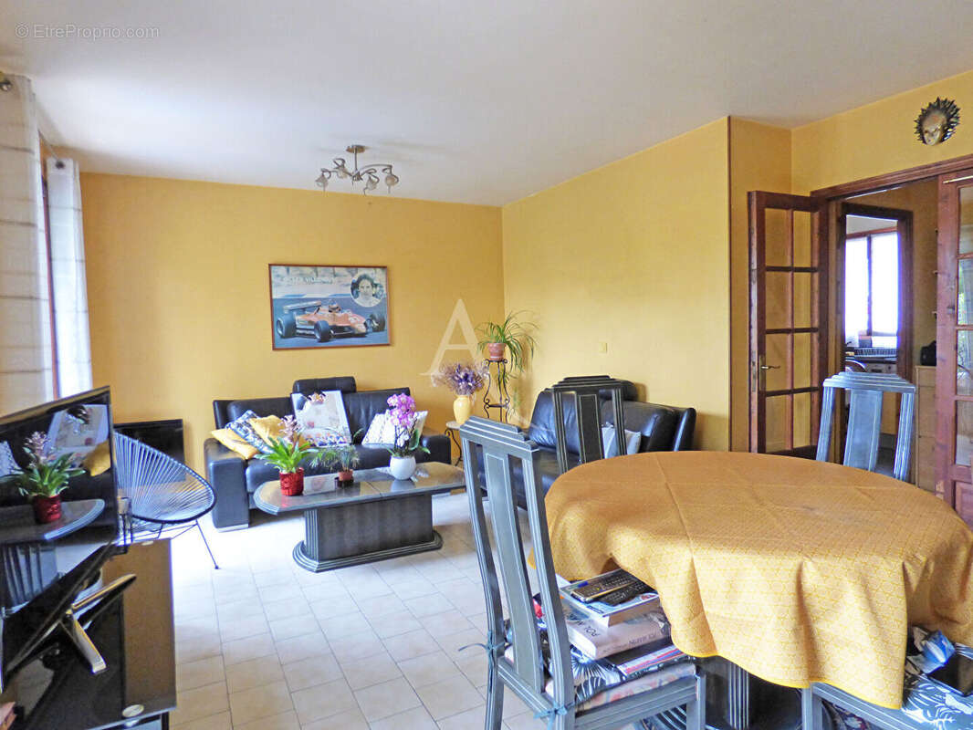 Maison à NEUILLY-SUR-MARNE