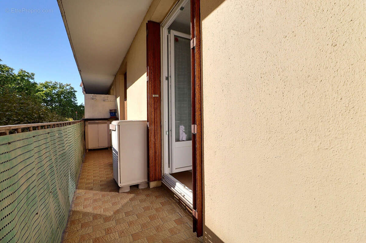 Appartement à AUBERVILLIERS