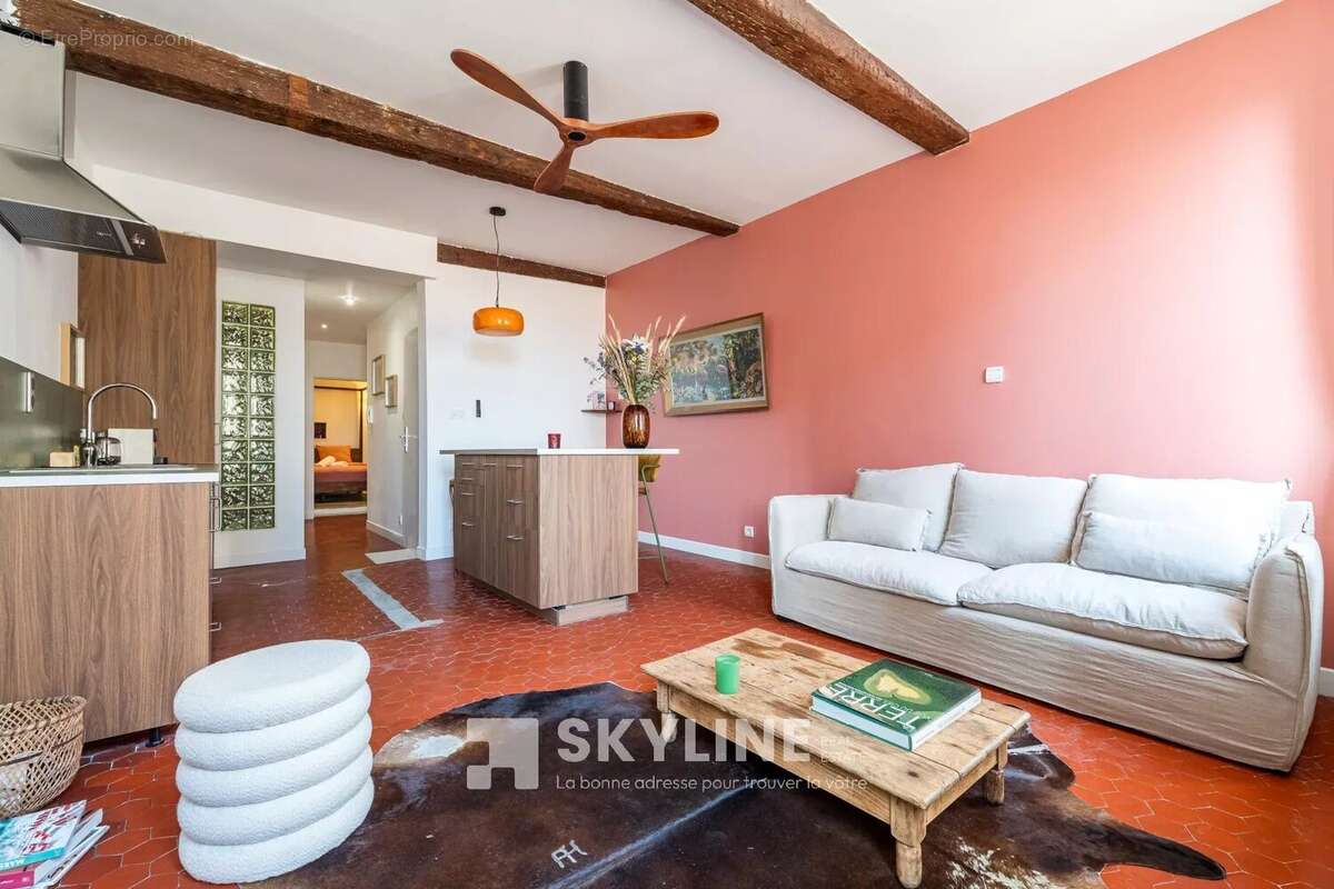 Appartement à MARSEILLE-2E