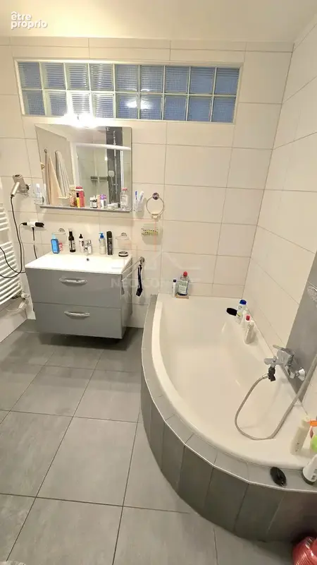 -- Très belle maison mitoyenne 5 pièces au calme -- - photo 17