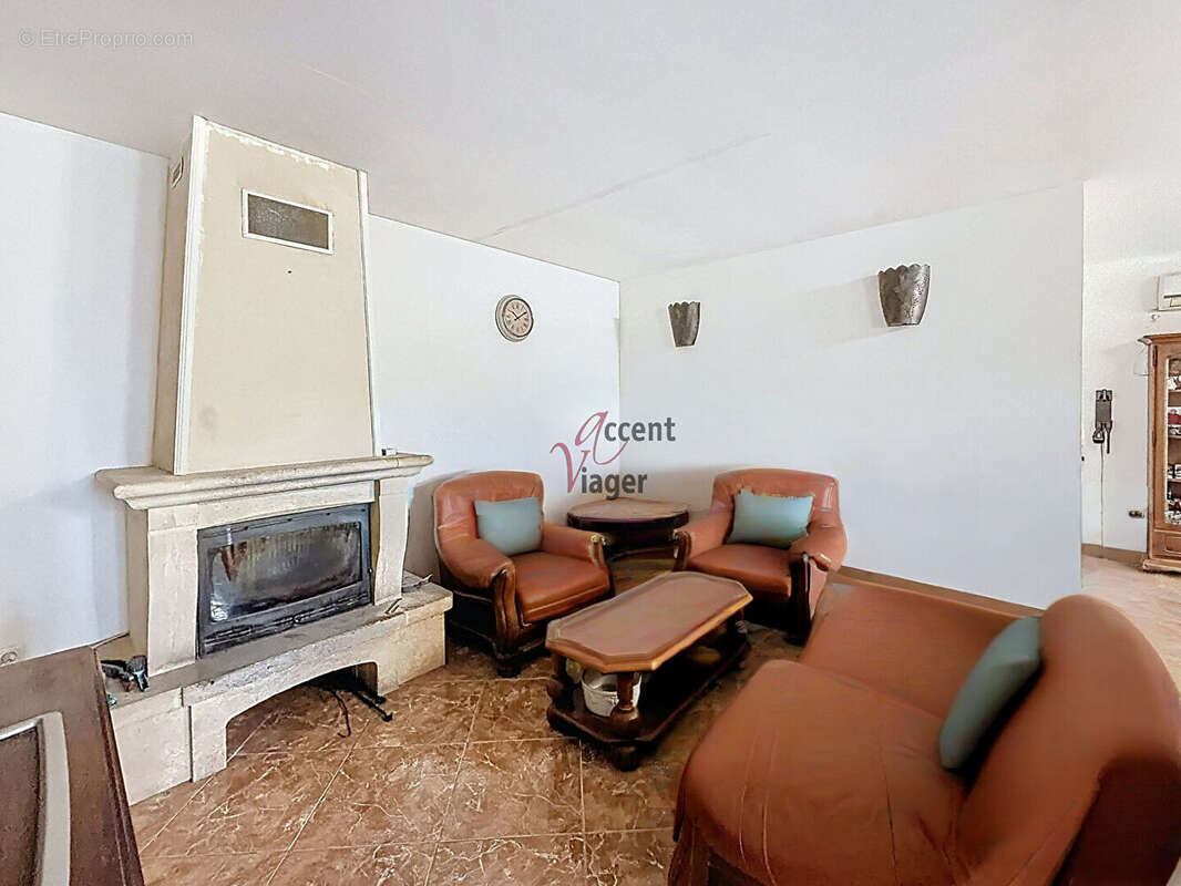 A vendre en viager occupé maison en campagne de Saint Andiol. - photo 6