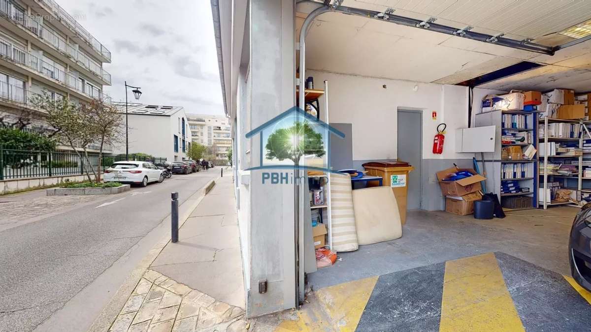 Appartement à COURBEVOIE