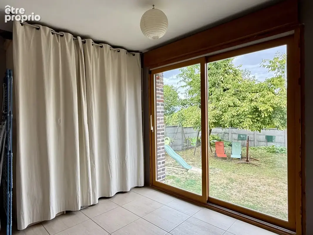 NEUVILLE-SUR-VANNE - Maison 11 pièces 179m2 avec dépendance - photo 9