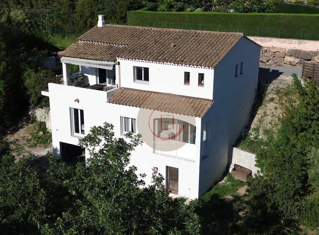 Maison à LES ADRETS-DE-L'ESTEREL
