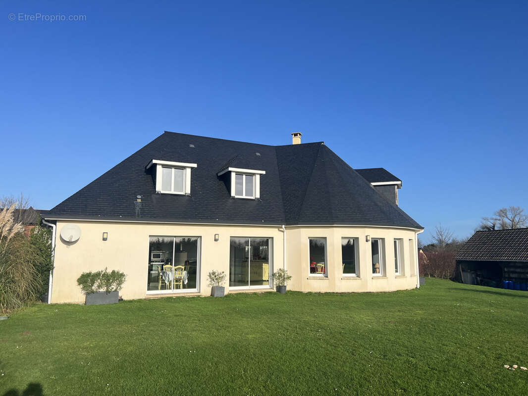 Maison à SENNEVILLE-SUR-FECAMP