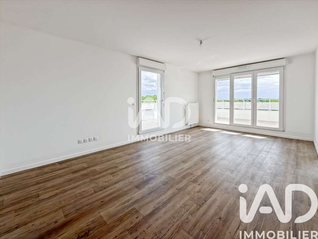 Photo 3 - Appartement à SAVIGNY-LE-TEMPLE
