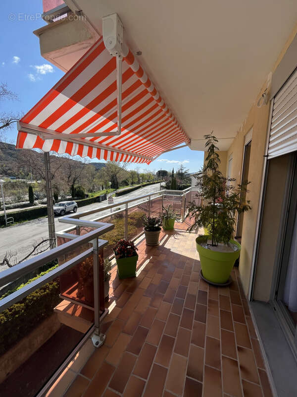 Appartement à NYONS