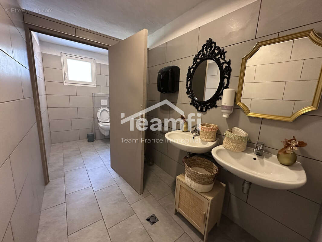 Terrain à SAINT-REMY-SUR-DUROLLE