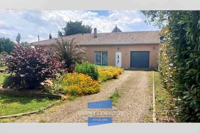 Maison à CASSEN