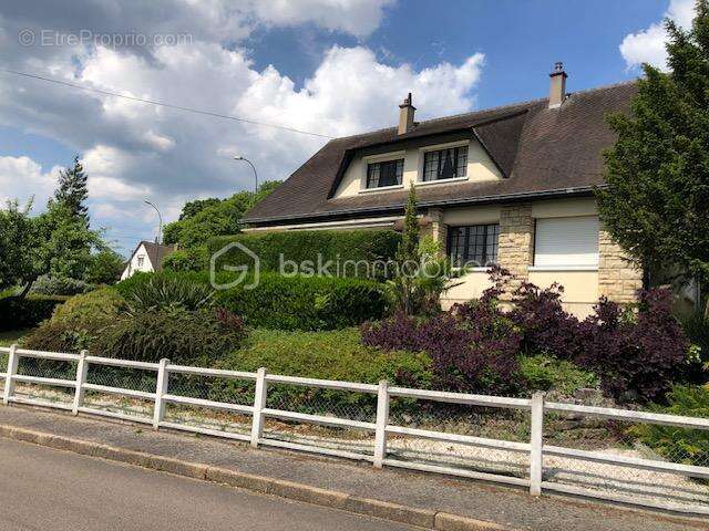 Maison à PETIT-COURONNE