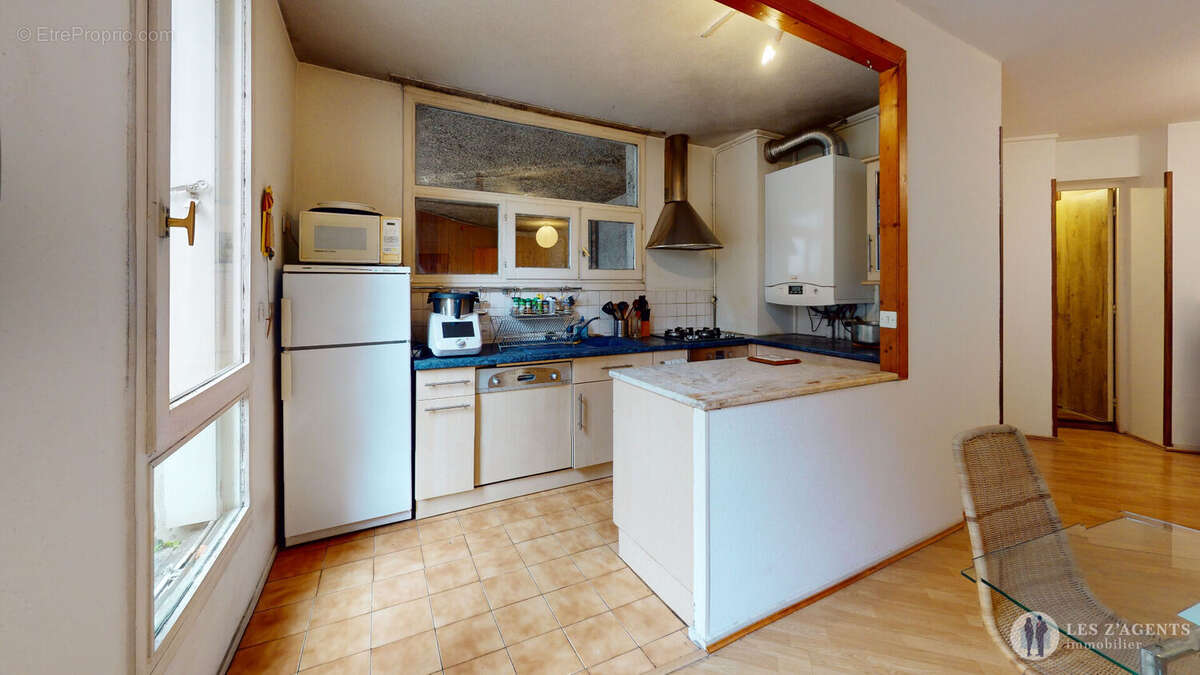 Appartement à SAINT-MARTIN-D'HERES