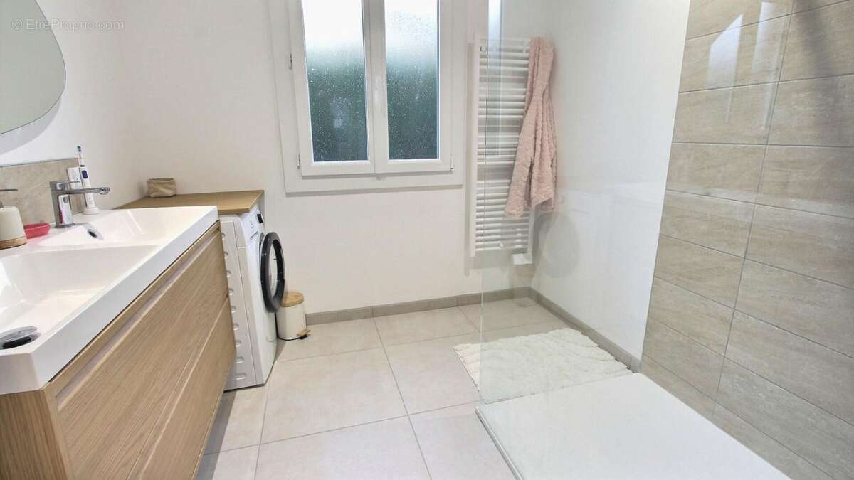 Maison à LE LUC