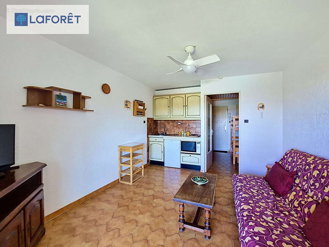 Appartement à SIX-FOURS-LES-PLAGES