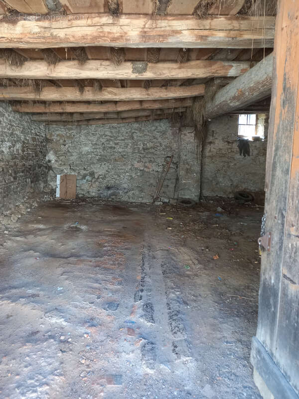 Parking à ARNAY-LE-DUC