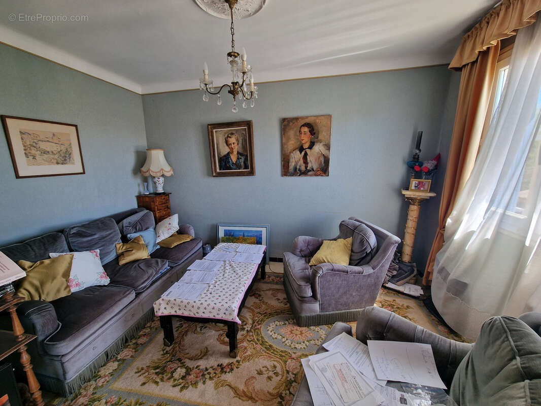 Appartement à LA VALETTE-DU-VAR