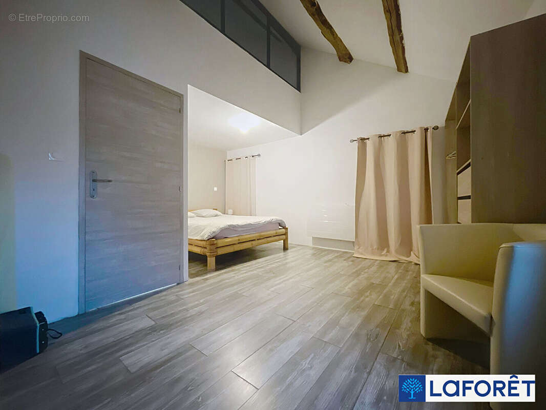 Maison à IS-SUR-TILLE