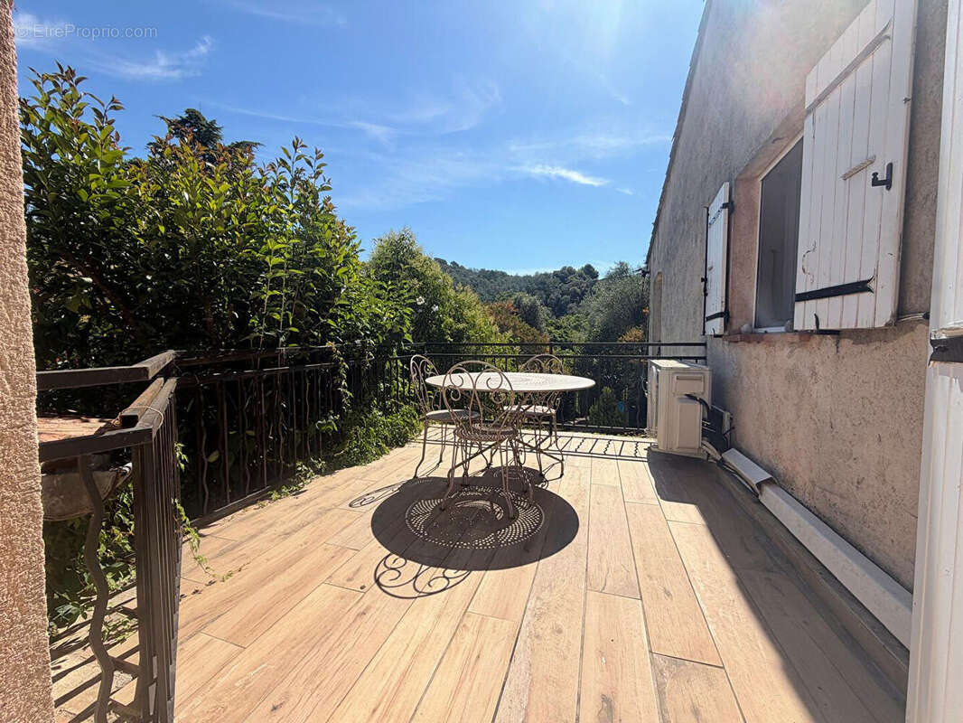 Maison à PEGOMAS