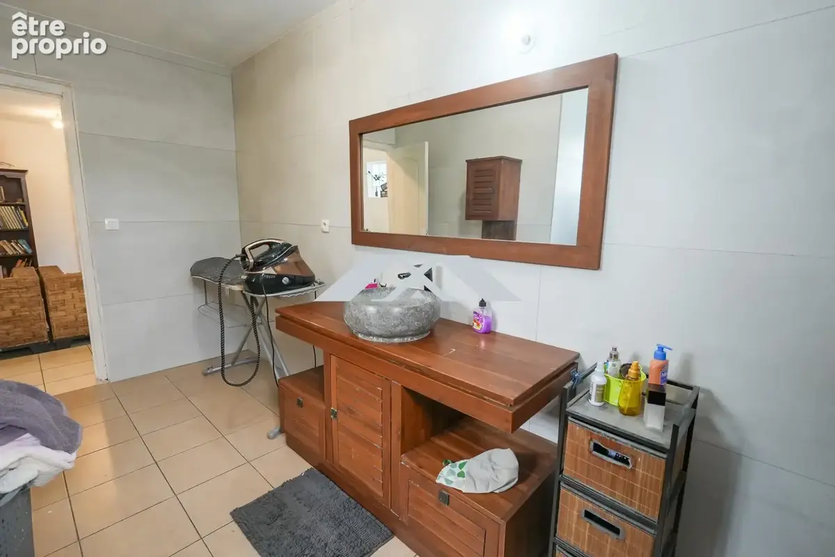 Maison 5 pièces 150 m² à vendre à Saint-Pierre (97410) - photo 8