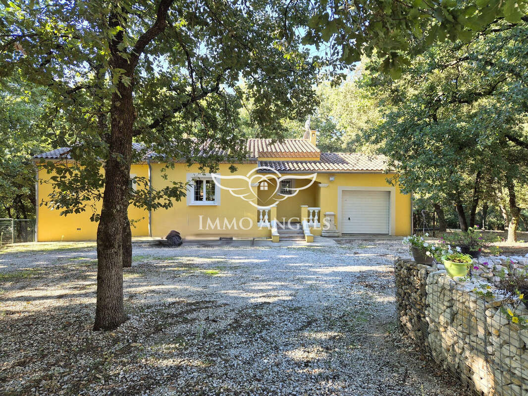 Maison à RIBAUTE-LES-TAVERNES
