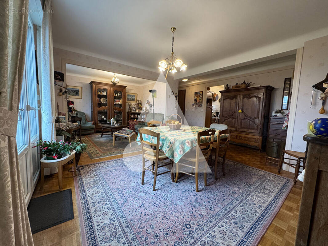 Appartement à CHARLEVILLE-MEZIERES