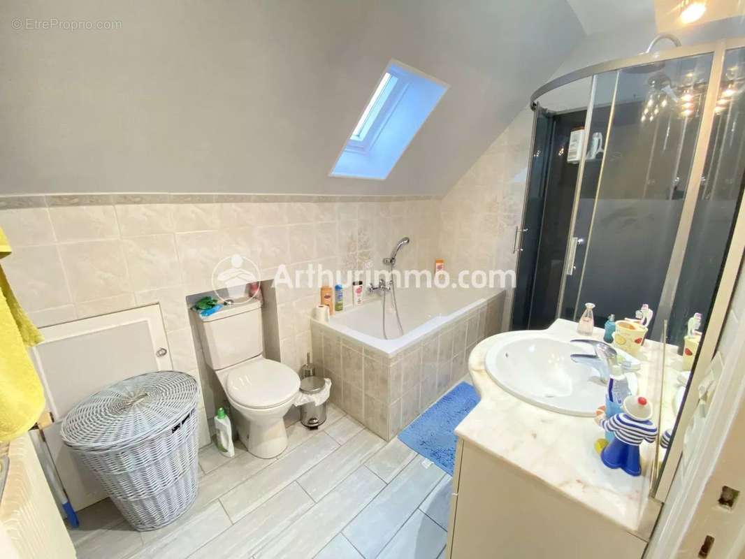 Maison à PONT-L&#039;EVEQUE