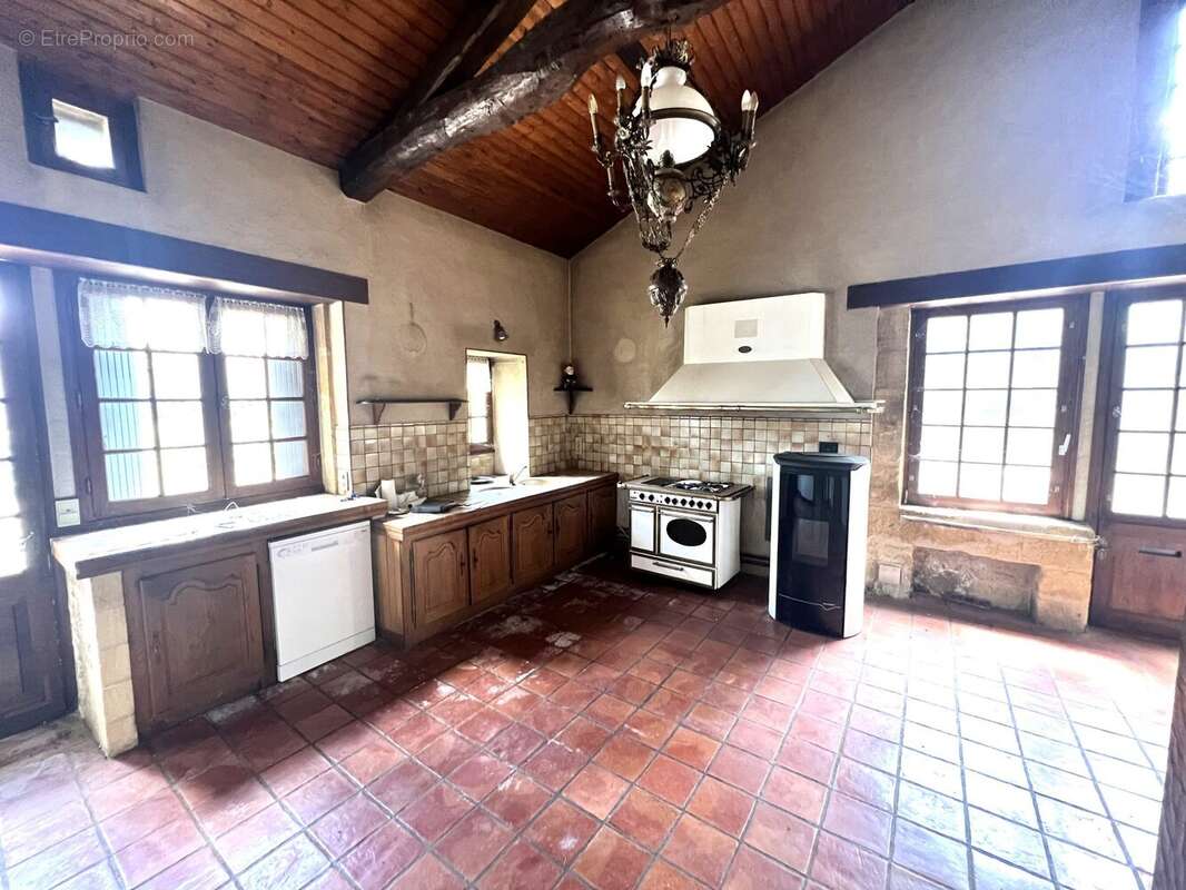 Maison 164 m² à Beynac-Et-Cazenac  - photo 6