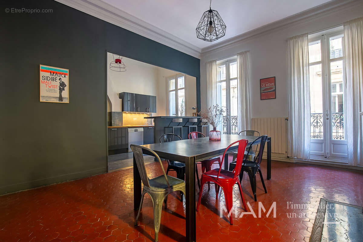 Appartement à MARSEILLE-6E