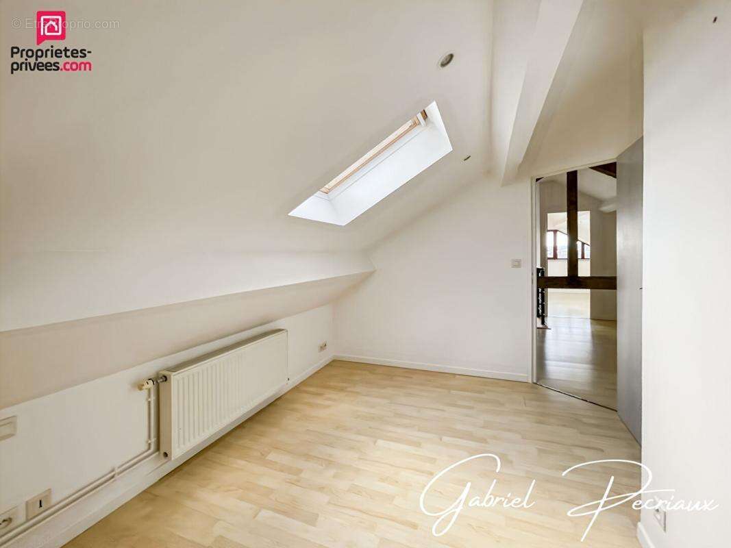 Appartement à SAINTE-SAVINE