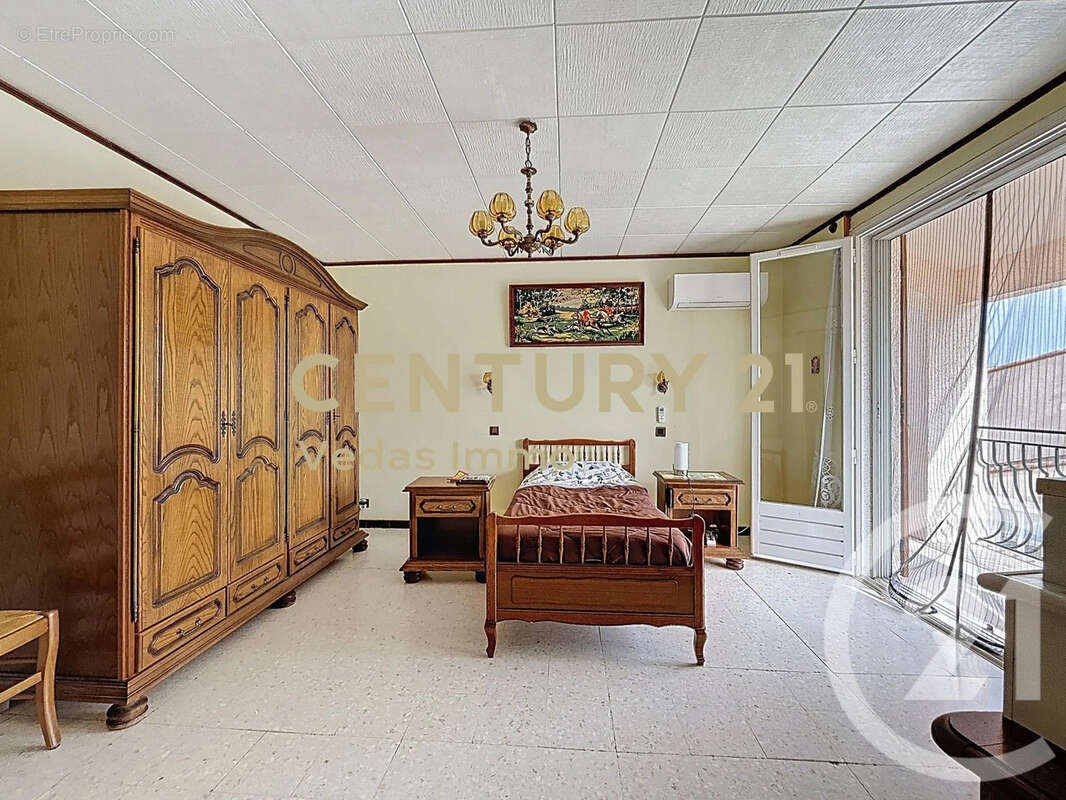 Maison à SAINT-GEORGES-D'ORQUES