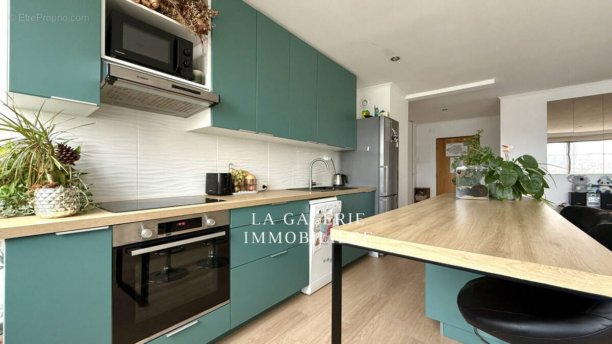 Appartement à SURESNES