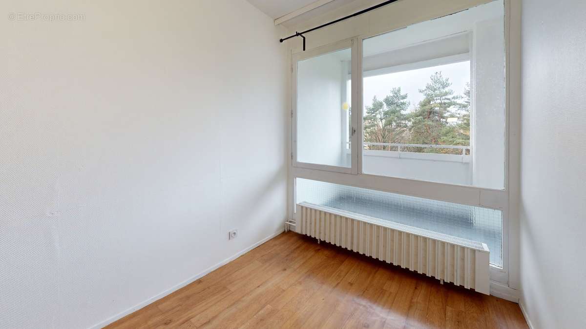 Vends T3 71 m² dernier étage Ferney - photo 2