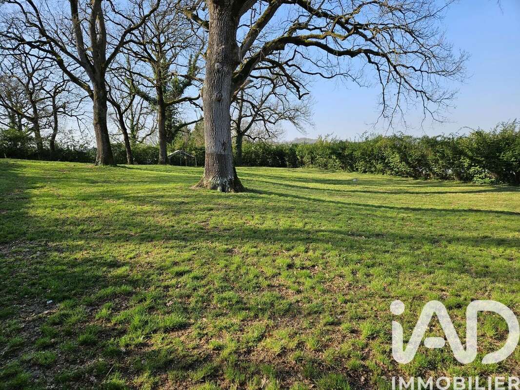 Maison 238 m² à Angeville  - photo 8