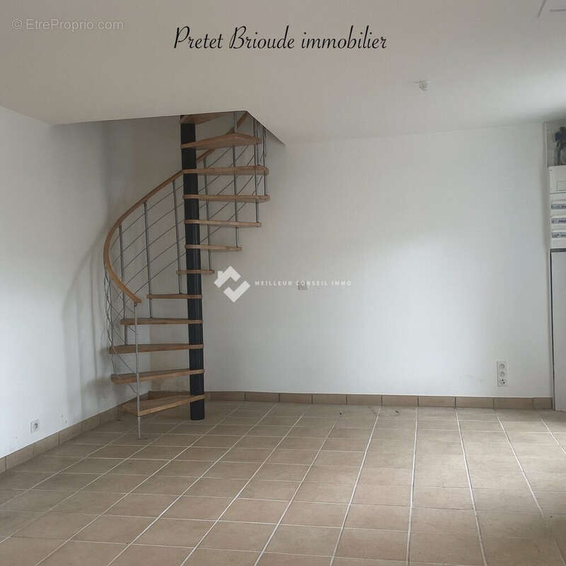 Maison 85 m² à Massiac  - photo 5