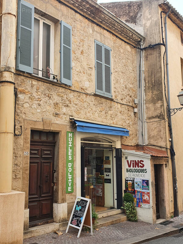 Appartement à FAYENCE