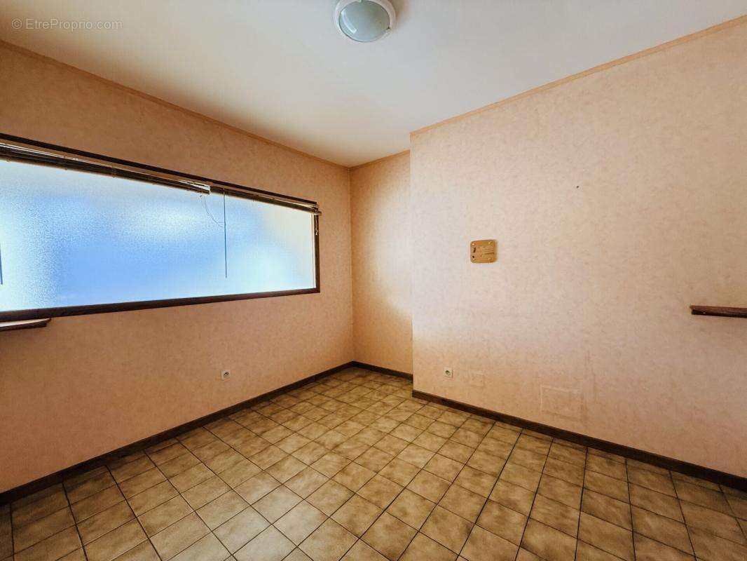 Commerce à CASTELNAUDARY