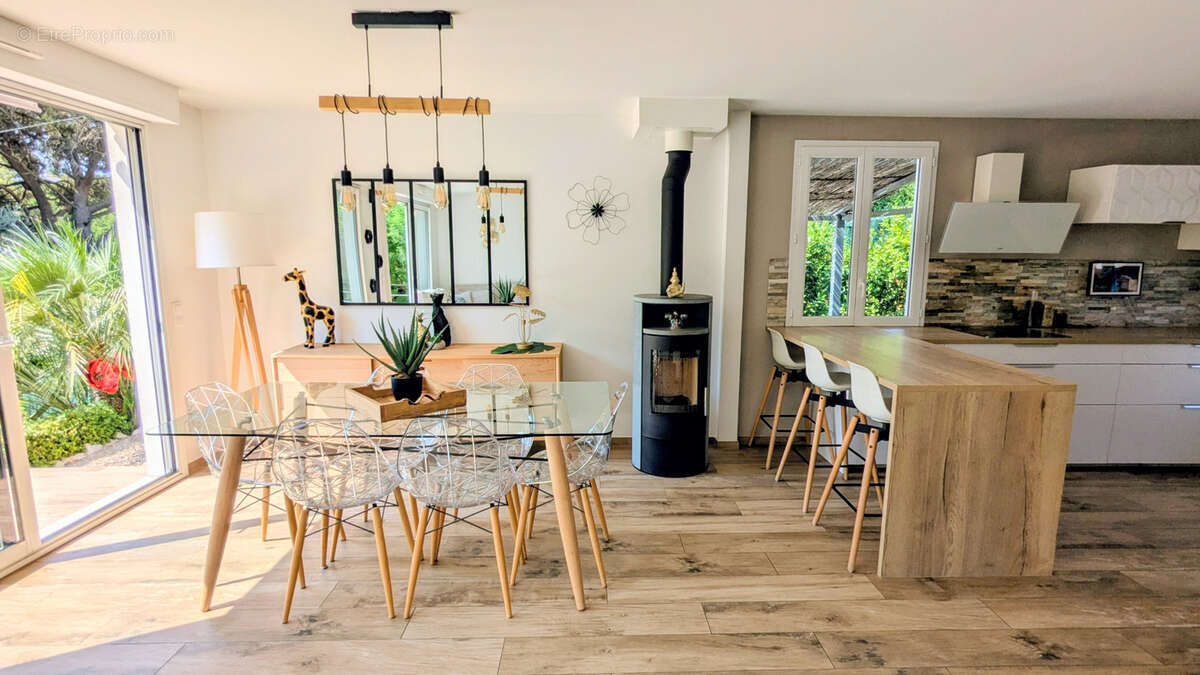 SOUS COMPROMIS - Maison récente avec piscine   Vence (7 min du centre) - photo 15