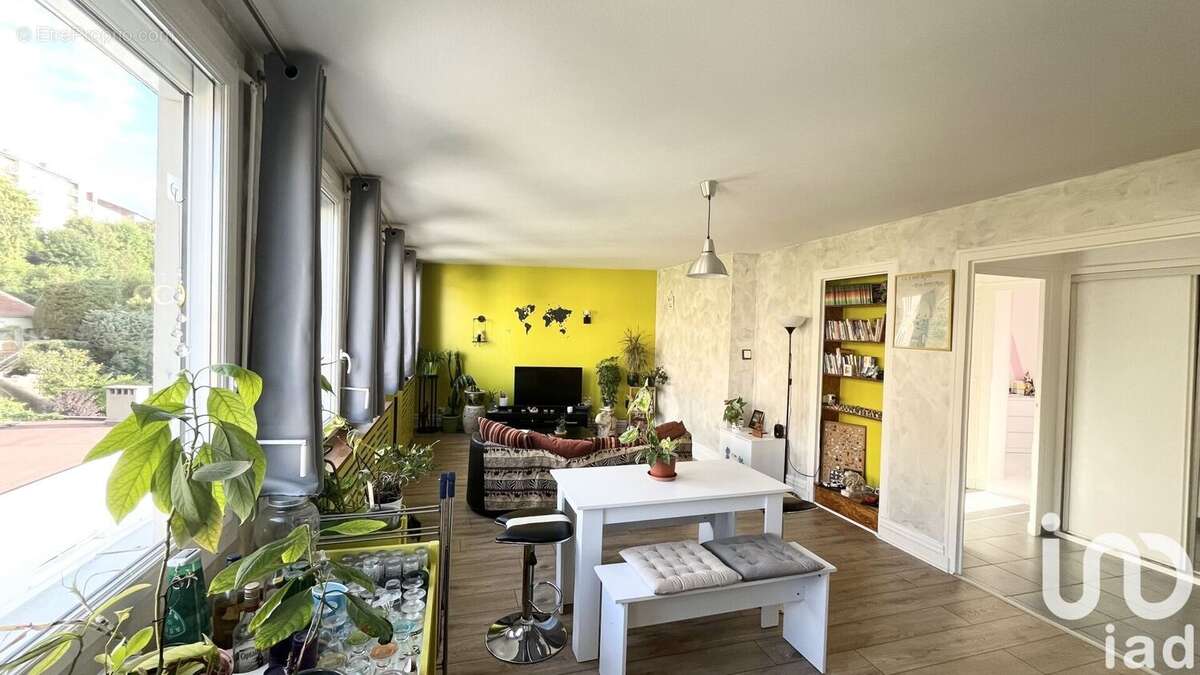 Photo 3 - Appartement à SAINT-ETIENNE