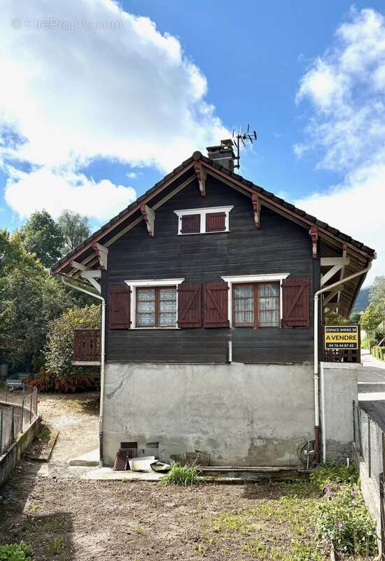 Maison à MONESTIER-DE-CLERMONT