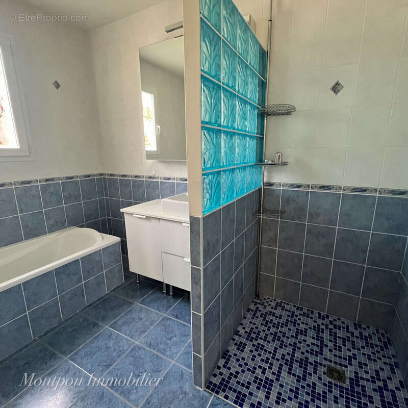 Maison à MONTPON-MENESTEROL