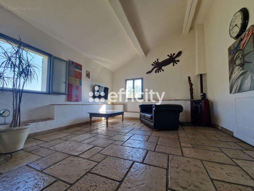 Maison 89 m² à Mons  - photo 2