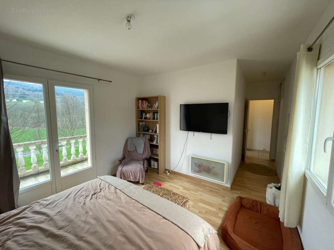 Maison à SAUVETERRE