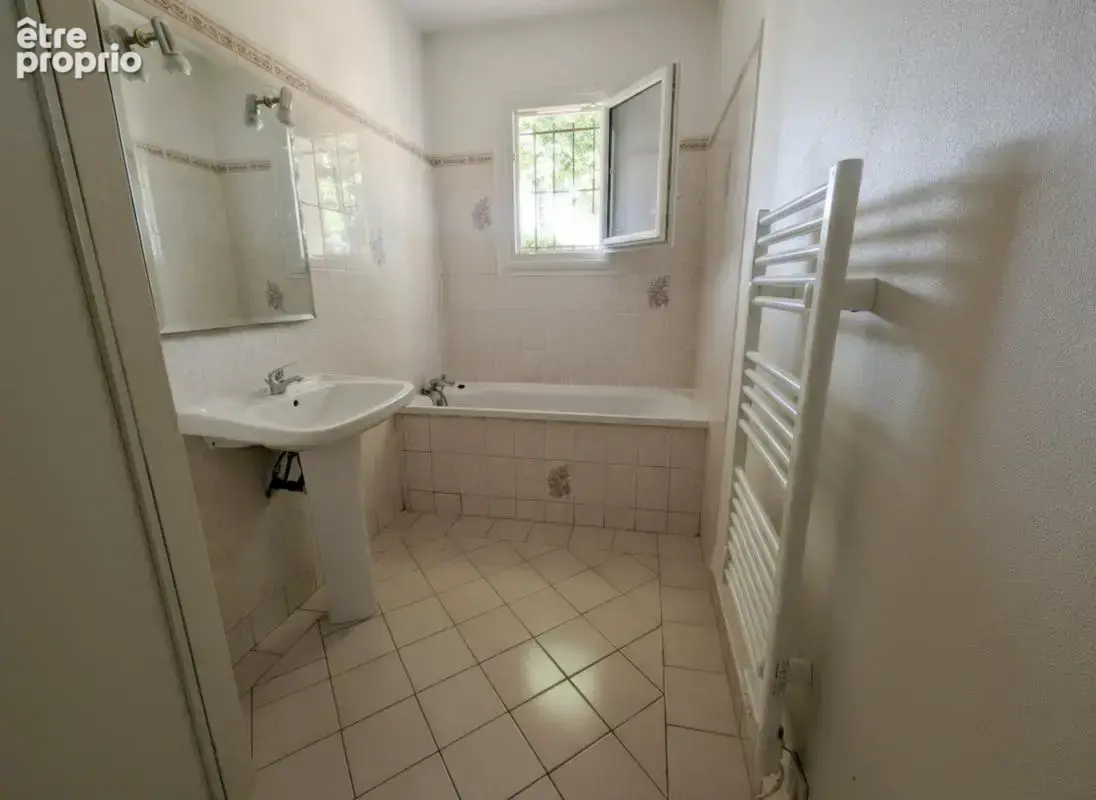 EN EXCLUSIVITÉ – GOSNE – Maison de plain-pied au calme  – 91 m² – 3 chambres – Terrain 797 m² clos - photo 12