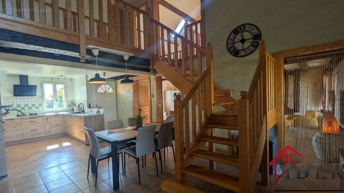 Maison à FRANCHEVILLE